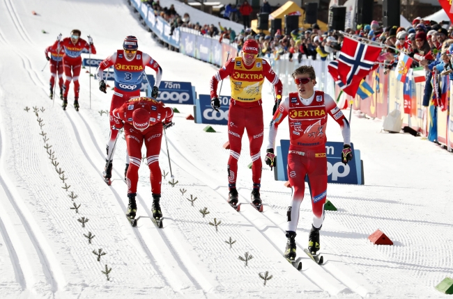 Klæbo sprint, il Tour de Ski si decide sul Cermis